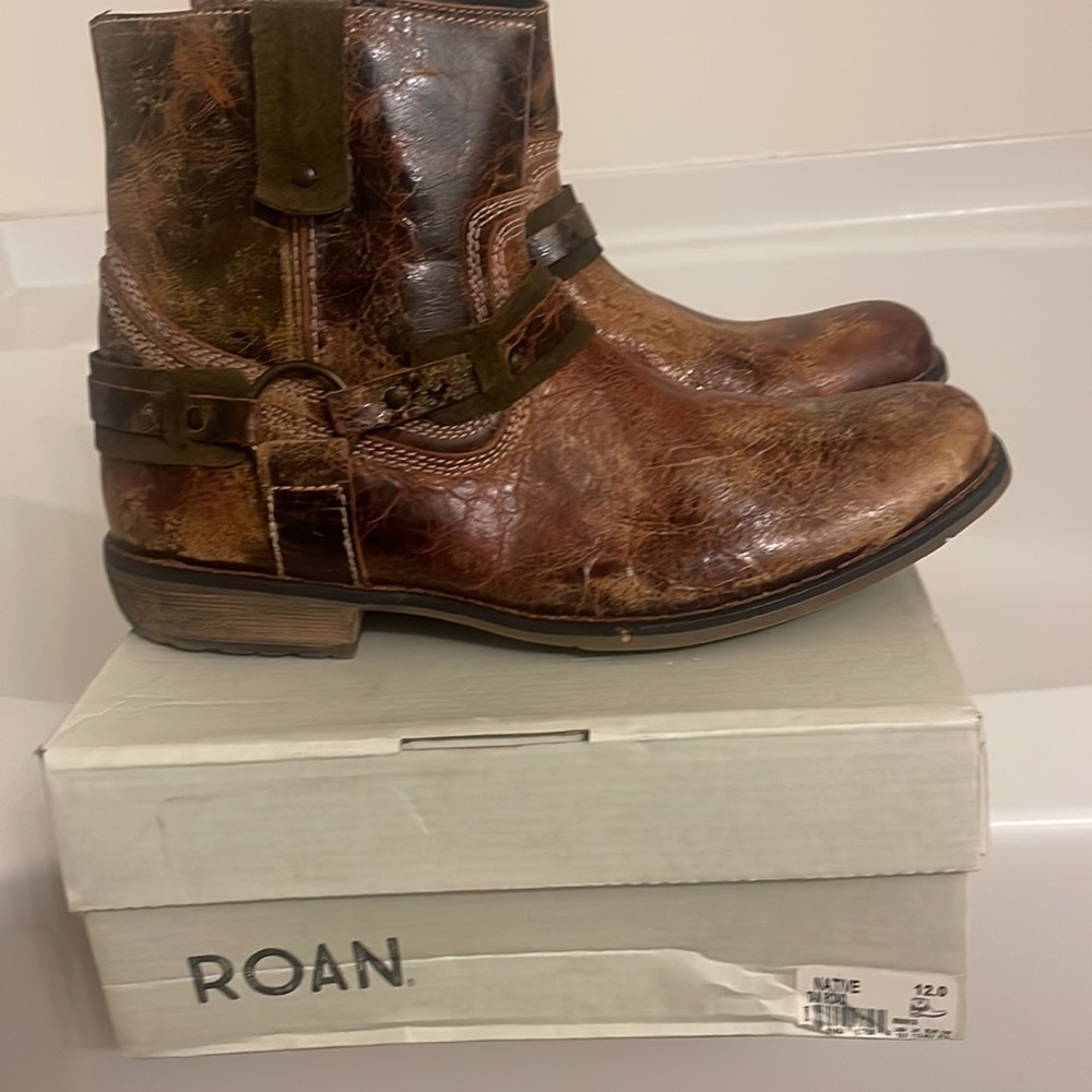 Roan Boots - Picture 3 of 7